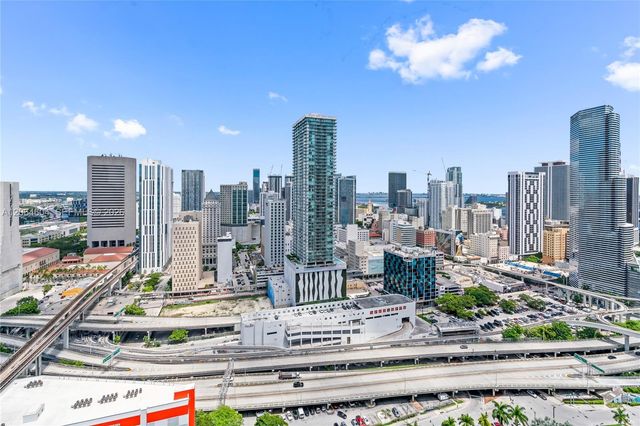 90 SW 3rd Street 3504, Miami, FL 33130