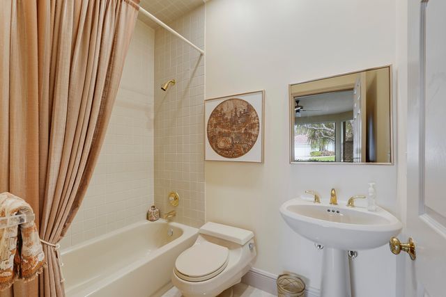 7762 La Corniche Circle, Boca Raton, FL 33433