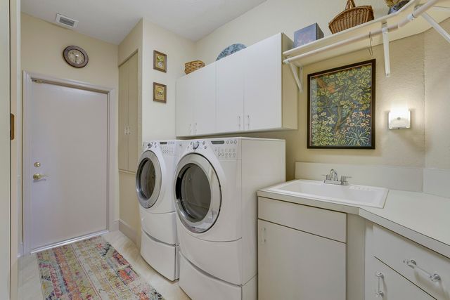 7762 La Corniche Circle, Boca Raton, FL 33433