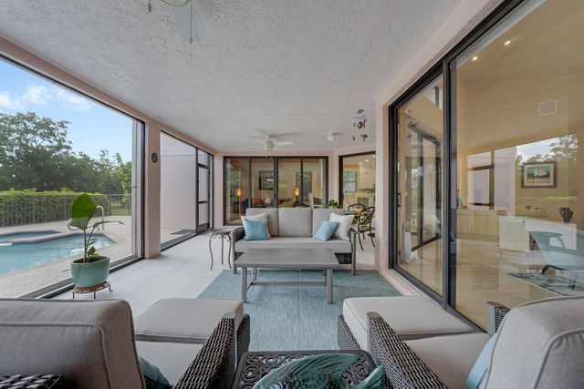 7762 La Corniche Circle, Boca Raton, FL 33433