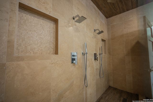 208 Lemonwood, Castle Hills, TX 78213