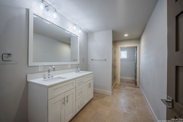 208 Lemonwood, Castle Hills, TX 78213