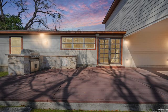 208 Lemonwood, Castle Hills, TX 78213