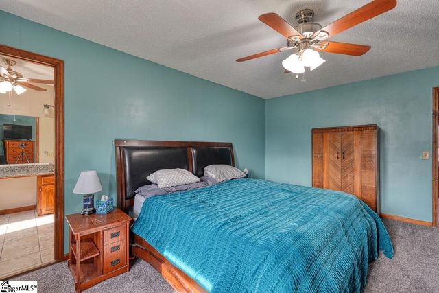 314 Sloping Meadow Drive, Inman, SC 29349