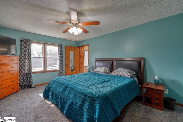 314 Sloping Meadow Drive, Inman, SC 29349