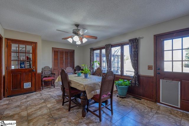 314 Sloping Meadow Drive, Inman, SC 29349