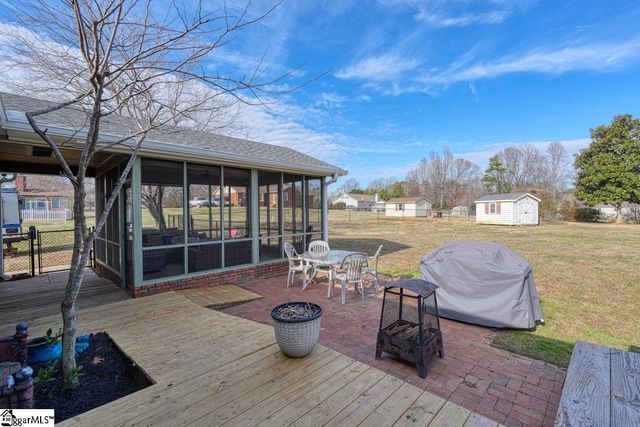 314 Sloping Meadow Drive, Inman, SC 29349