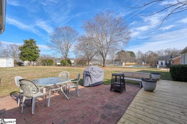 314 Sloping Meadow Drive, Inman, SC 29349