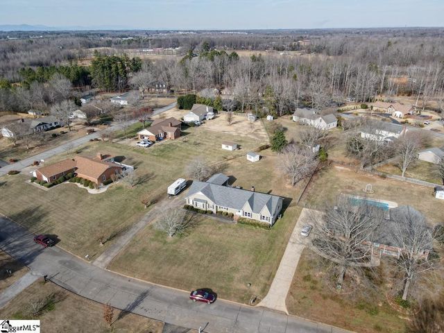 314 Sloping Meadow Drive, Inman, SC 29349