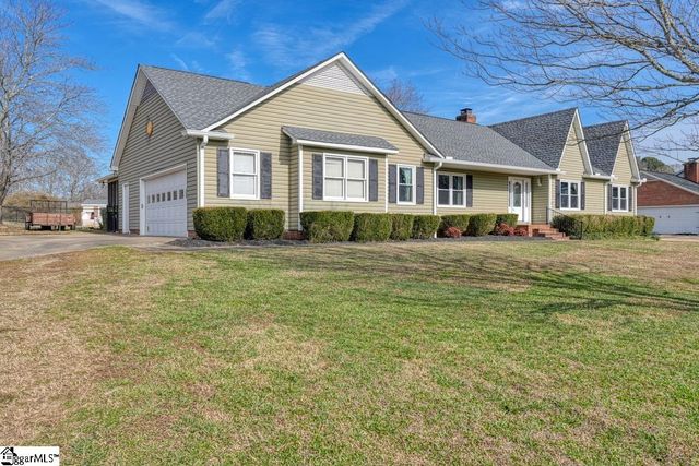314 Sloping Meadow Drive, Inman, SC 29349