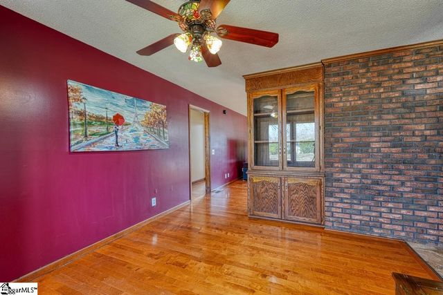 314 Sloping Meadow Drive, Inman, SC 29349