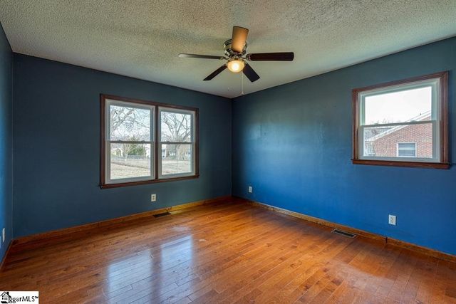 314 Sloping Meadow Drive, Inman, SC 29349