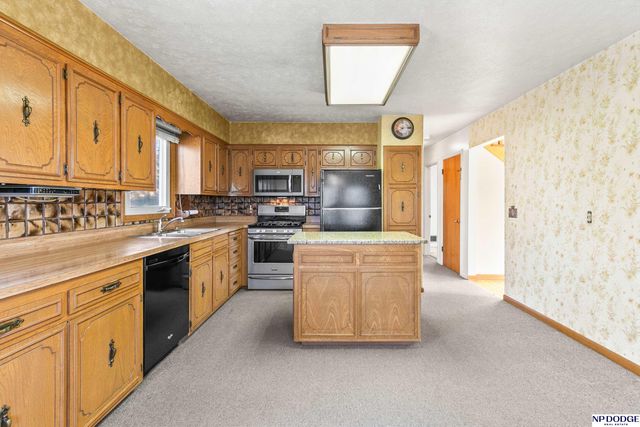 5030 S 39 Avenue, Omaha, NE 68107