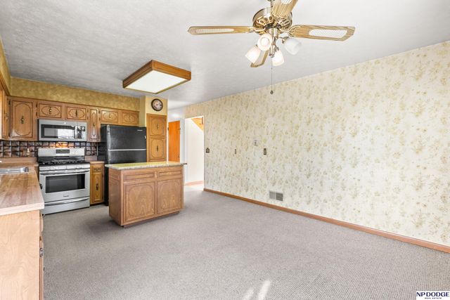 5030 S 39 Avenue, Omaha, NE 68107