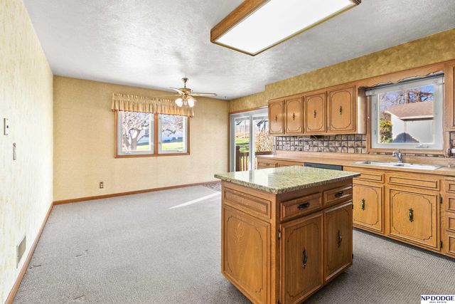 5030 S 39 Avenue, Omaha, NE 68107