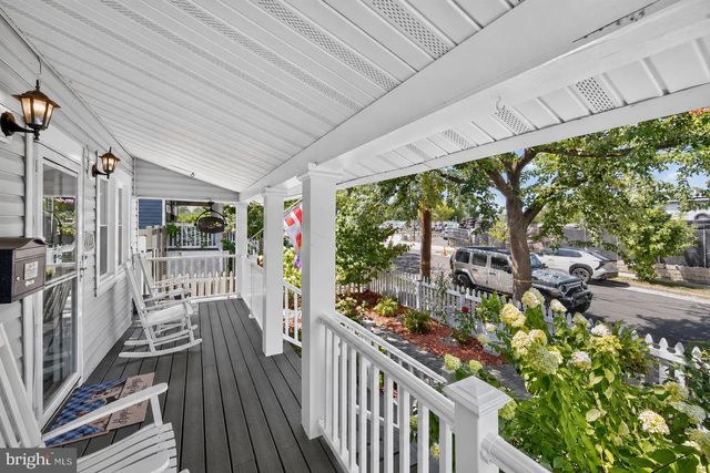 2111 RAND PL NE, Washington, DC 20002