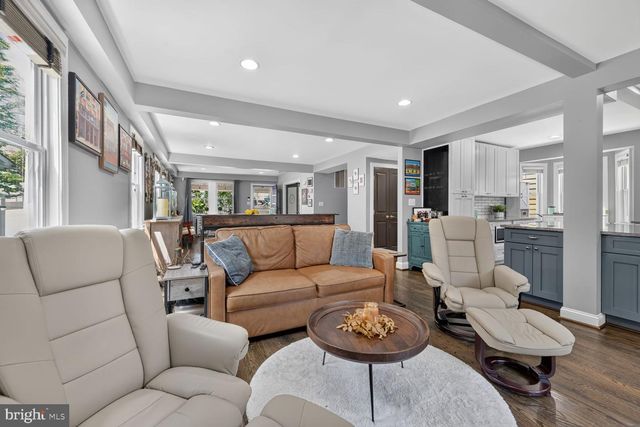 2111 RAND PL NE, Washington, DC 20002