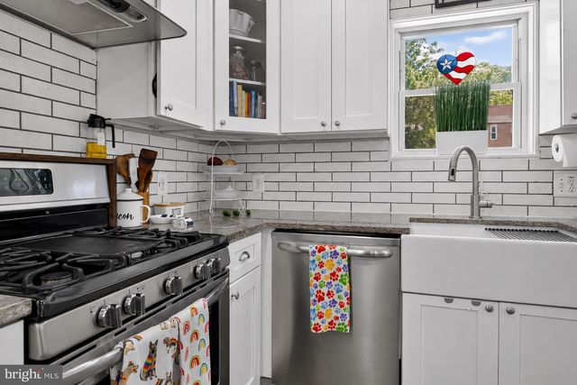 2111 RAND PL NE, Washington, DC 20002