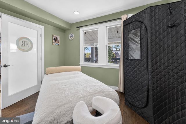2111 RAND PL NE, Washington, DC 20002