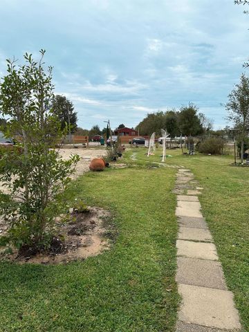 2039 County Road 3540, Cleveland, TX 77327