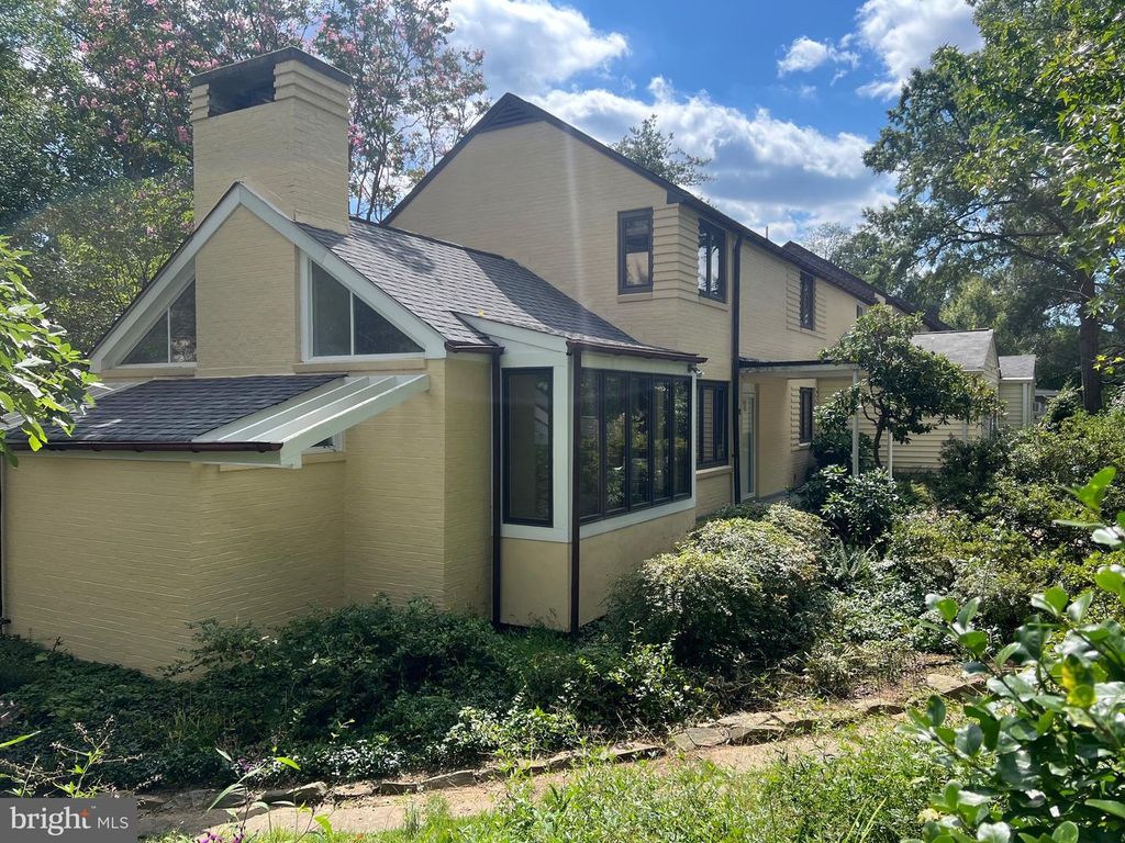 2-E WESTWAY, Greenbelt, MD 20770