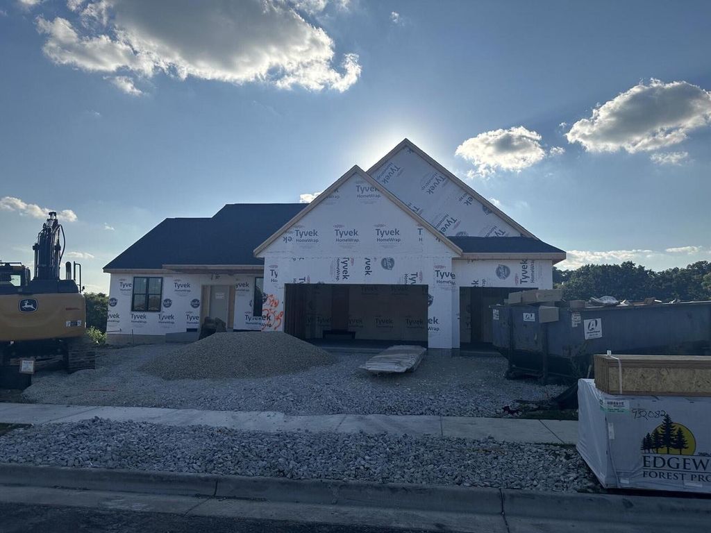 3530 Overton AVENUE, Waukesha, WI 53188