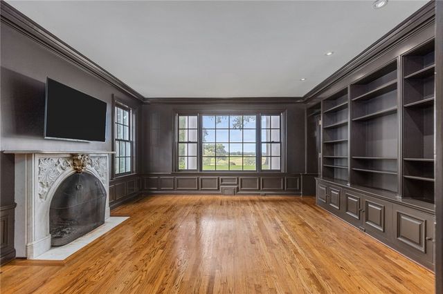 169 Country Club Rd, Sewickley Heights, PA 15143