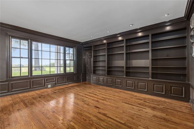 169 Country Club Rd, Sewickley Heights, PA 15143