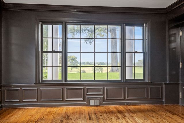 169 Country Club Rd, Sewickley Heights, PA 15143