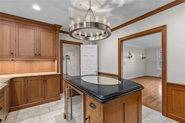 169 Country Club Rd, Sewickley Heights, PA 15143