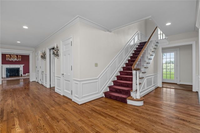 169 Country Club Rd, Sewickley Heights, PA 15143