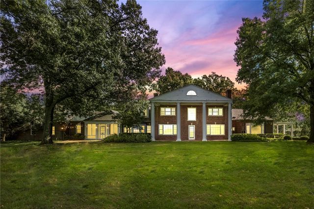 169 Country Club Rd, Sewickley Heights, PA 15143