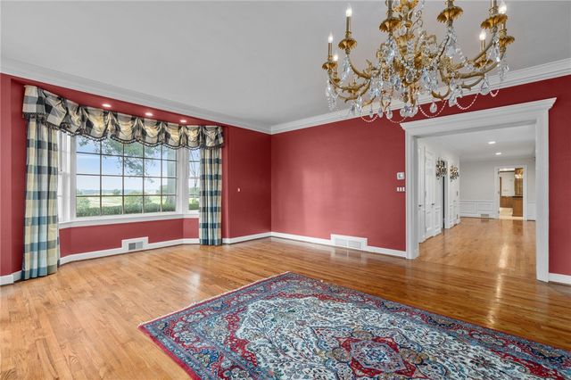 169 Country Club Rd, Sewickley Heights, PA 15143