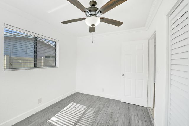 4360 NE 13th Avenue, Oakland Park, FL 33334