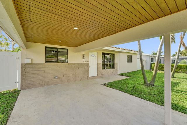 4360 NE 13th Avenue, Oakland Park, FL 33334