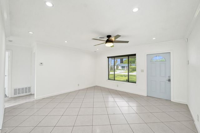 4360 NE 13th Avenue, Oakland Park, FL 33334