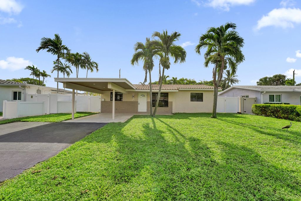 4360 NE 13th Avenue, Oakland Park, FL 33334