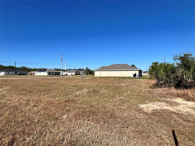 3239 NE 9 Avenue, Cape Coral, FL 33909