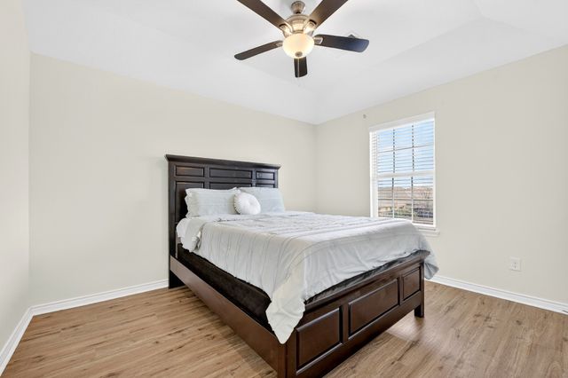 2261 Obsidian Drive, Aubrey, TX 76227