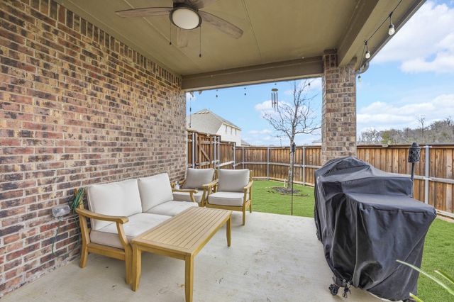 2261 Obsidian Drive, Aubrey, TX 76227