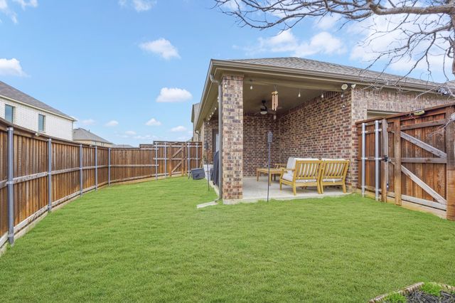 2261 Obsidian Drive, Aubrey, TX 76227