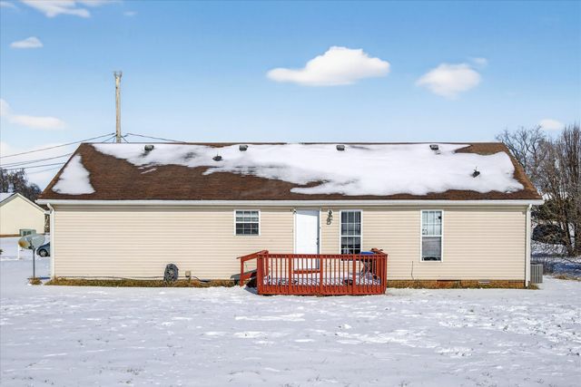 308 Hunter Owens Ct, Oak Grove, KY 42262