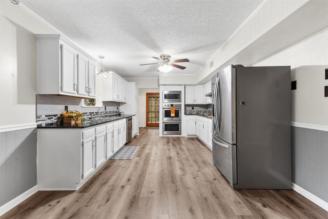 109 King Lyle Road, Scroggins, TX 75480