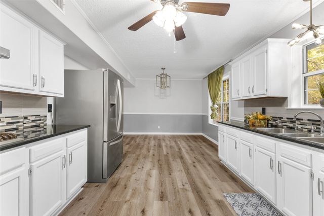 109 King Lyle Road, Scroggins, TX 75480