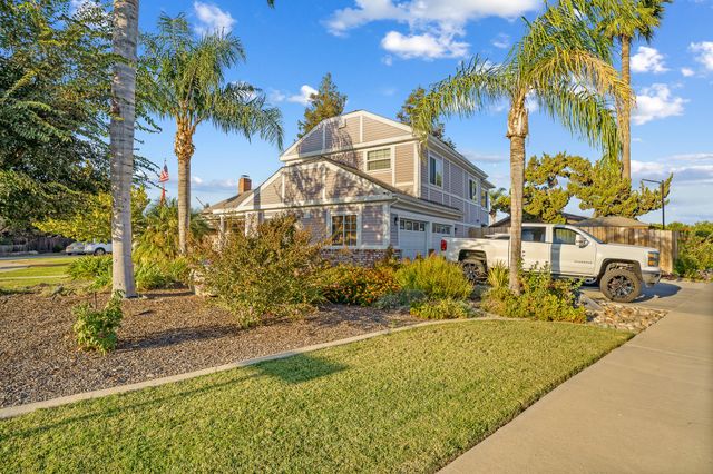 602 N Barranca Court, Tulare, CA 93274