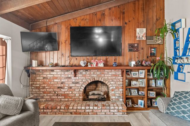 602 N Barranca Court, Tulare, CA 93274