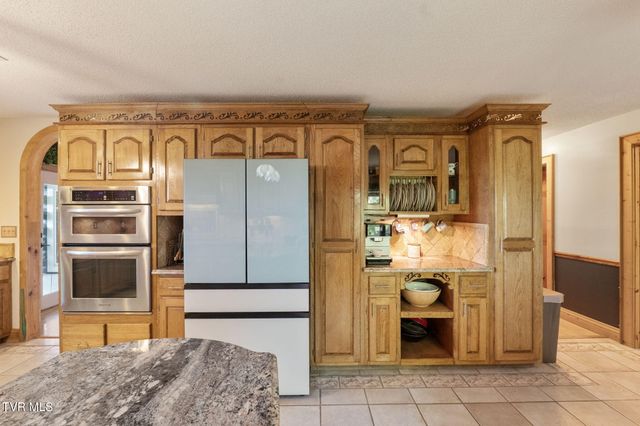 22455 Wyldwood Road, Abingdon, VA 24211