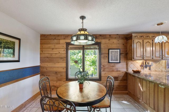 22455 Wyldwood Road, Abingdon, VA 24211
