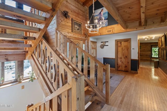 22455 Wyldwood Road, Abingdon, VA 24211
