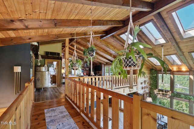 22455 Wyldwood Road, Abingdon, VA 24211